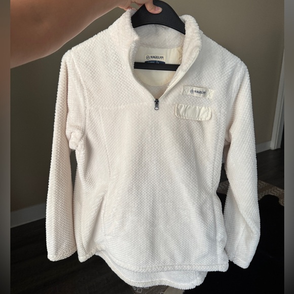 Magellan Outdoors Fleece 1/4 Zip - Picture 1 of 3